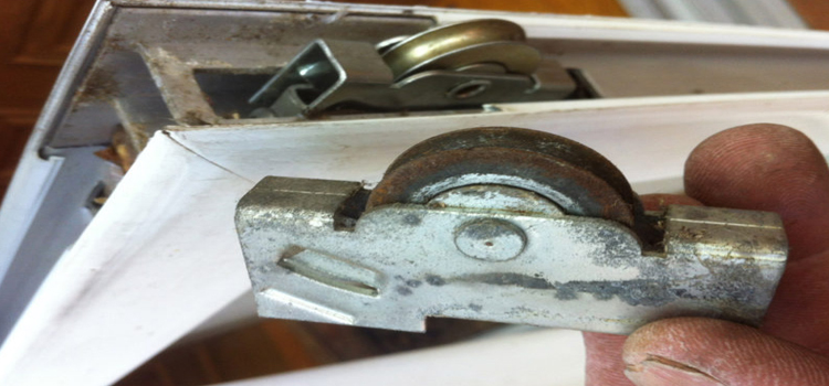screen door roller repair in Eustis